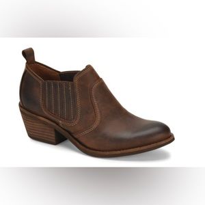 Sofft Brand Adien Ankle Boots (Women’s)